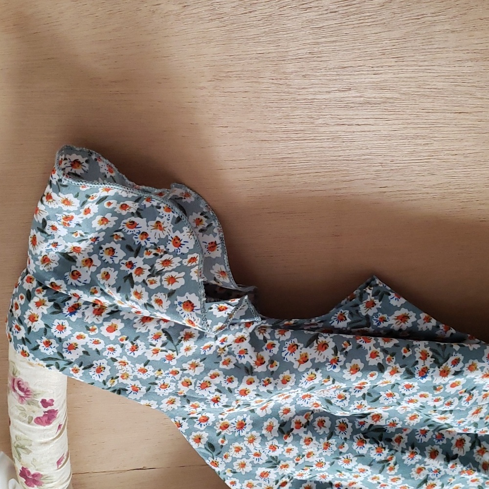 Floral Sweetheart Neckline Dress - Picture 3 of 12